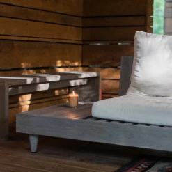 Votivo Aromatic Candle-Teak