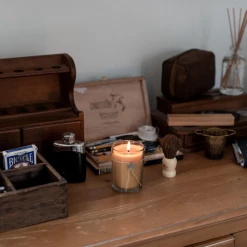 Votivo Aromatic Candle-Smoked Wood & Amber Home