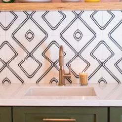 Votivo Aromatic Candle-Sumatra Lemongrass Home