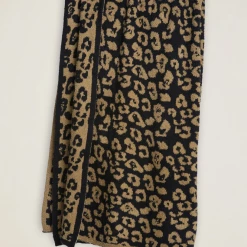 Barefoot Dreams CozyChic Barefoot In The Wild Throw Women's Clothing